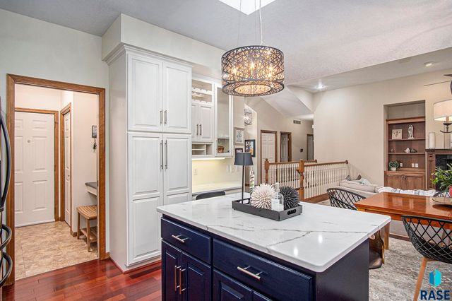 10 E Big Sky Pl Place, Sioux Falls, SD 57110
