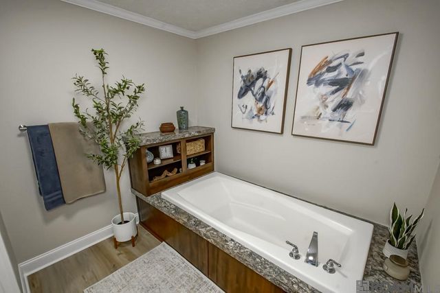 13878 Friendship Rd, Walker, LA 70785