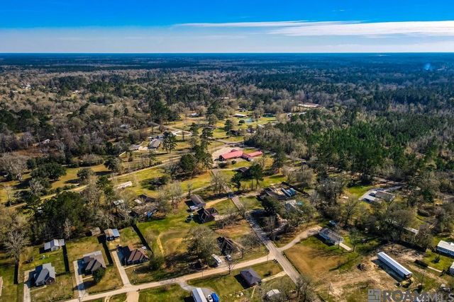 13878 Friendship Rd, Walker, LA 70785