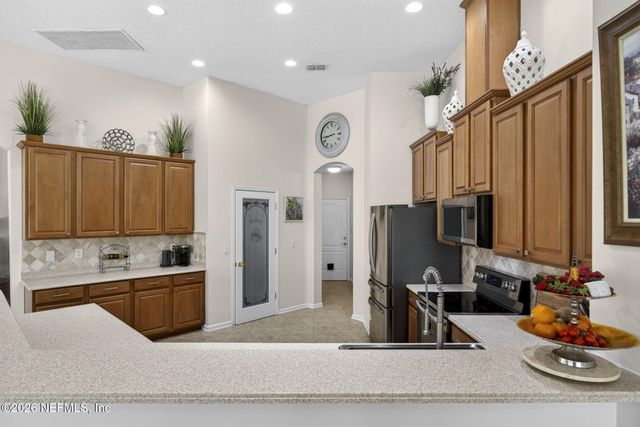 611 BATTERSEA Drive, St. Johns, FL 32095