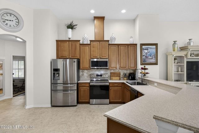 611 BATTERSEA Drive, St. Johns, FL 32095