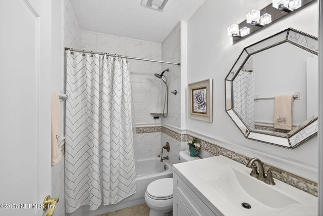 611 BATTERSEA Drive, St. Johns, FL 32095