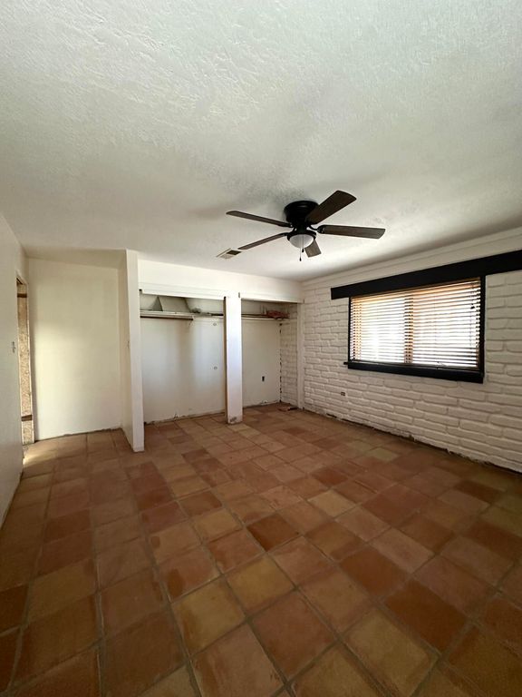 Image 11 of property listing at 621 N Palmer Lane NE, Rio Communities, NM 87002