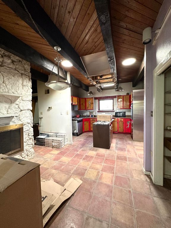Image 14 of property listing at 621 N Palmer Lane NE, Rio Communities, NM 87002