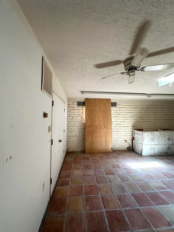 Image 32 of property listing at 621 N Palmer Lane NE, Rio Communities, NM 87002
