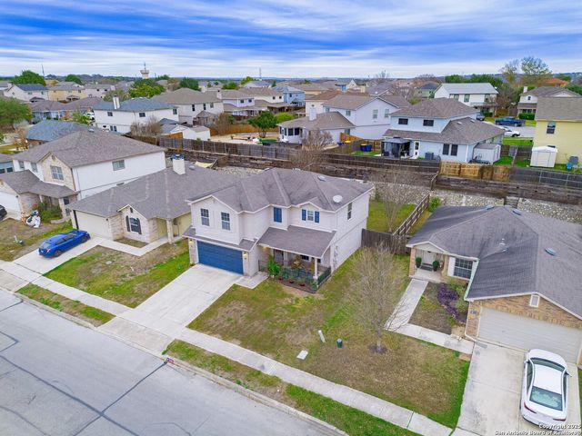 141 Briar St, Cibolo, TX 78108