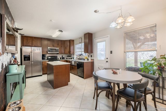 141 Briar St, Cibolo, TX 78108