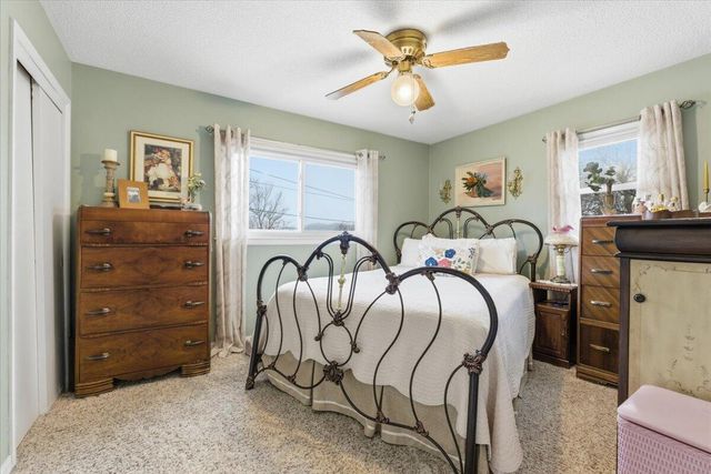 446 MOUNT VERNON Street, Council Bluffs, IA 51503