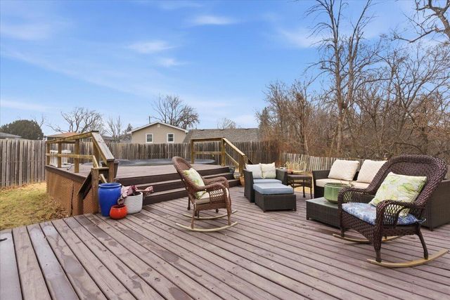 446 MOUNT VERNON Street, Council Bluffs, IA 51503