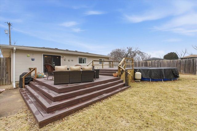 446 MOUNT VERNON Street, Council Bluffs, IA 51503