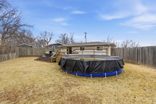 446 MOUNT VERNON Street, Council Bluffs, IA 51503