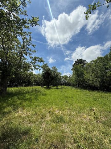 2929 2nd Avenue N, Texas City, TX 77590