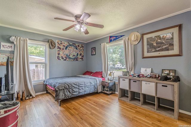 746 W Merriweather, New Braunfels, TX 78130