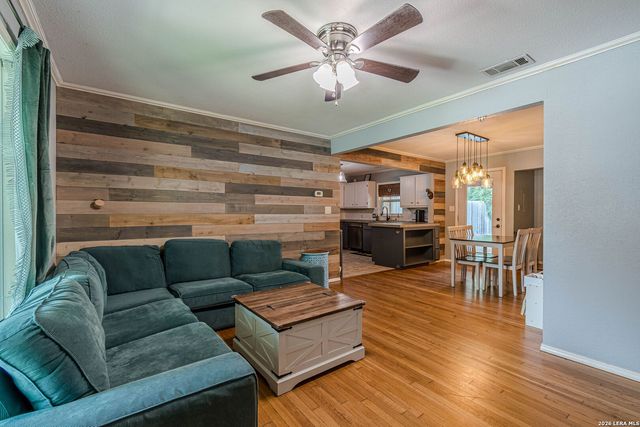 746 W Merriweather, New Braunfels, TX 78130