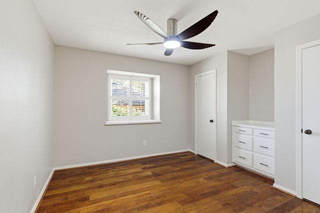 1704 Saxon Drive, Bedford, TX 76021