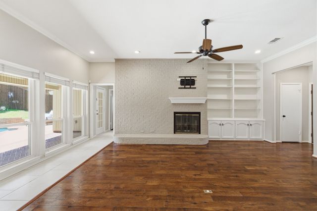 1704 Saxon Drive, Bedford, TX 76021