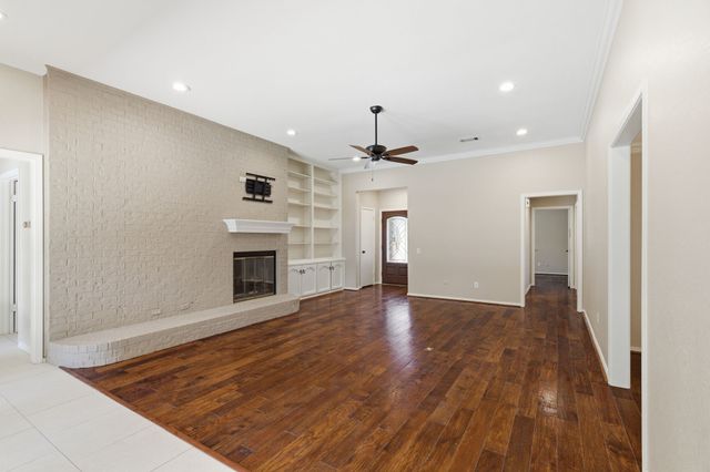 1704 Saxon Drive, Bedford, TX 76021