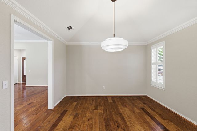 1704 Saxon Drive, Bedford, TX 76021