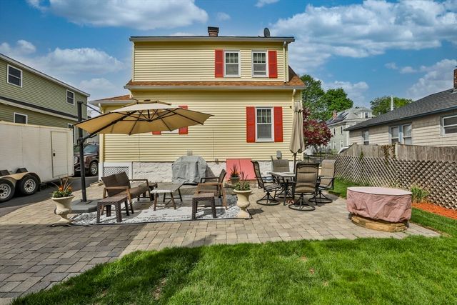 170 Warwick St, Lowell, MA 01851