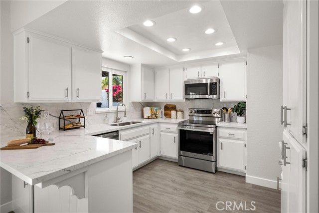 23633 Fair Weather, Canyon Lake, CA 92587