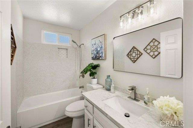 23633 Fair Weather, Canyon Lake, CA 92587