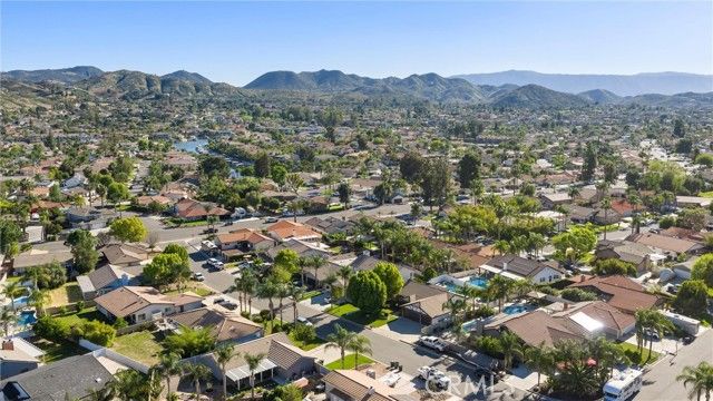 23633 Fair Weather, Canyon Lake, CA 92587