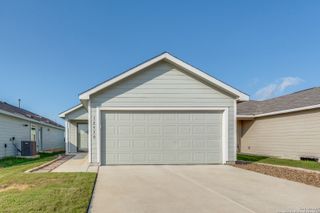 12930 deep eddy, Converse, TX 78152