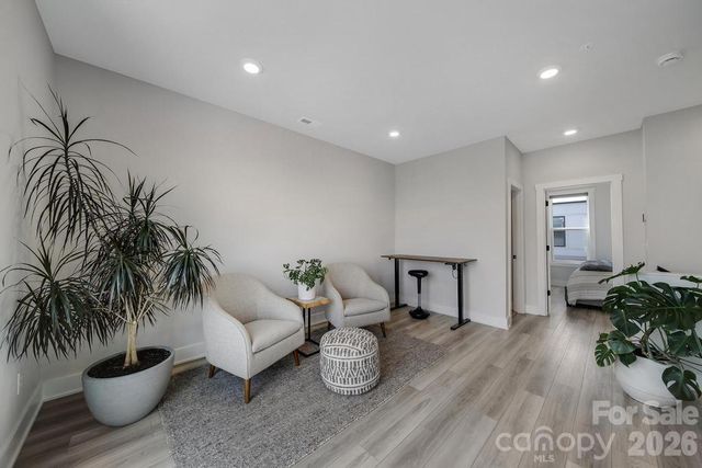 5007 Tiny Lane, Charlotte, NC 28203