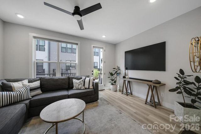 5007 Tiny Lane, Charlotte, NC 28203