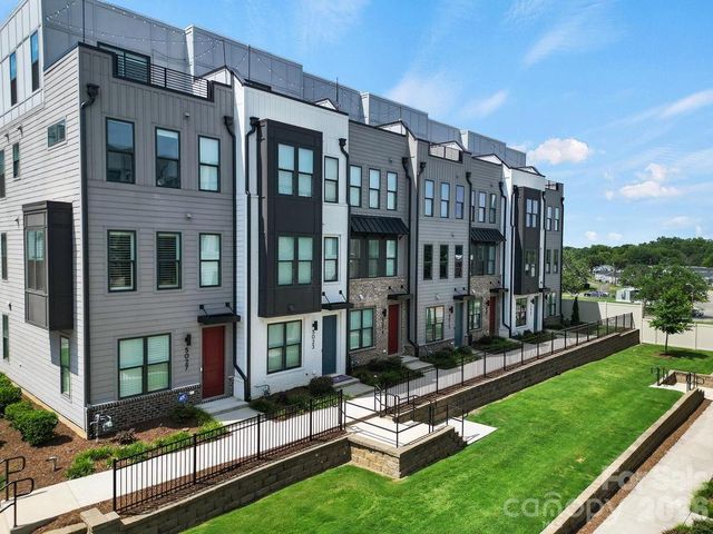 5007 Tiny Lane, Charlotte, NC 28203