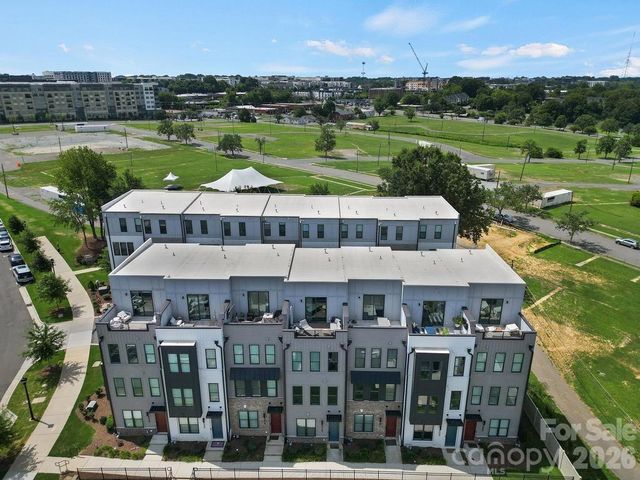 5007 Tiny Lane, Charlotte, NC 28203