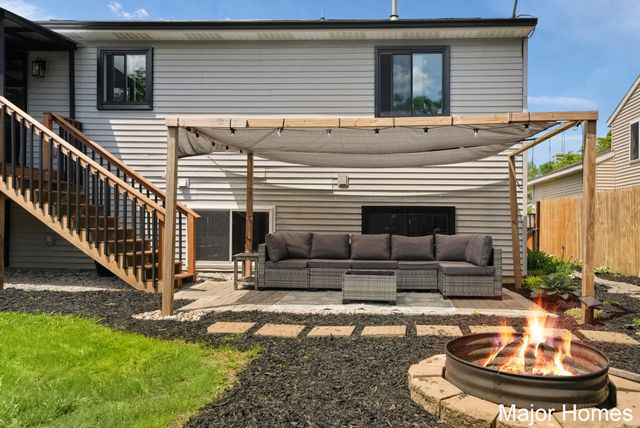 130 Regent Street Se, City Of Kentwood, MI 49548