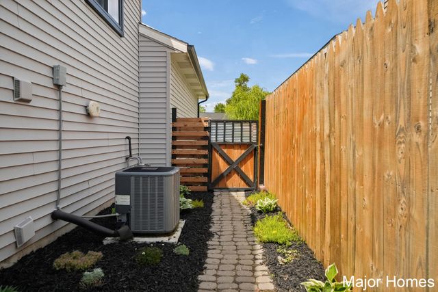 130 Regent Street Se, City Of Kentwood, MI 49548