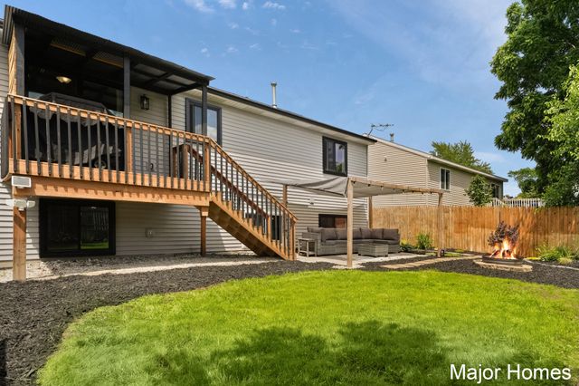 130 Regent Street Se, City Of Kentwood, MI 49548