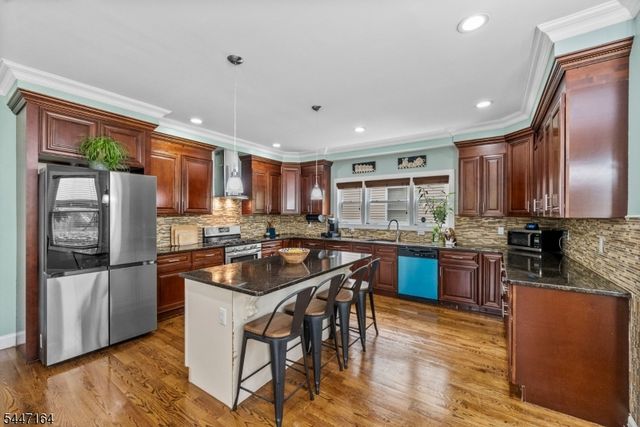 39 Paterson Ave, Clifton City, NJ 07014