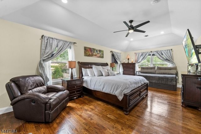 39 Paterson Ave, Clifton City, NJ 07014