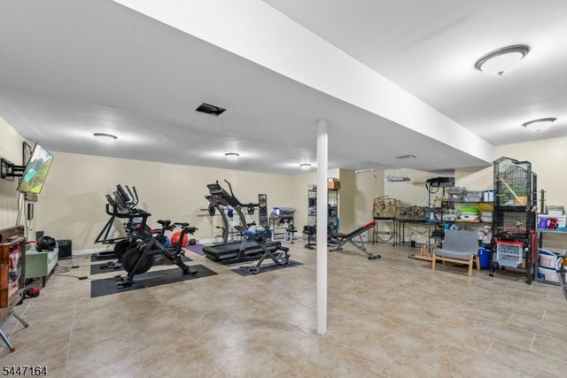 39 Paterson Ave, Clifton City, NJ 07014