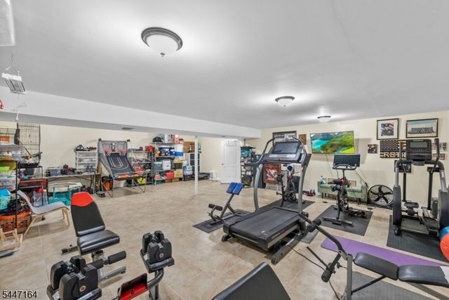 39 Paterson Ave, Clifton City, NJ 07014