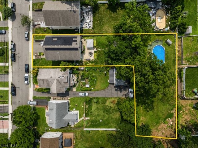 39 Paterson Ave, Clifton City, NJ 07014