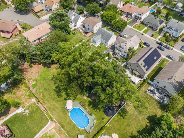39 Paterson Ave, Clifton City, NJ 07014