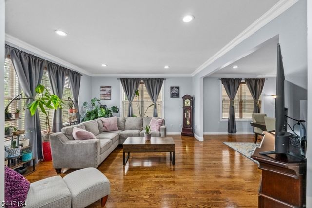 39 Paterson Ave, Clifton City, NJ 07014