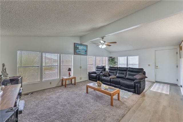 3071 La Barca Lane, Las Vegas, NV 89122