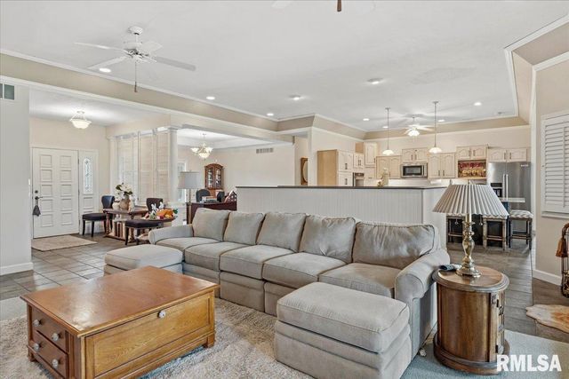 6201 WESTMINSTER Court, Springfield, IL 62711