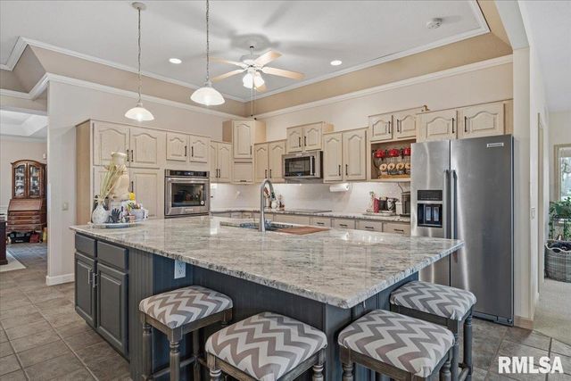 6201 WESTMINSTER Court, Springfield, IL 62711