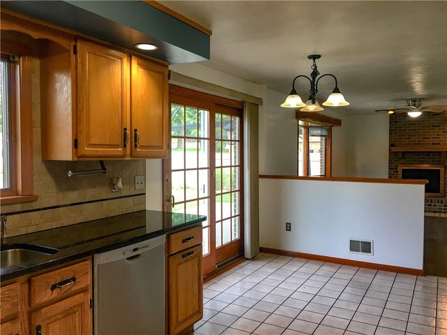 809 Sean Court, Jefferson Hills, PA 15025