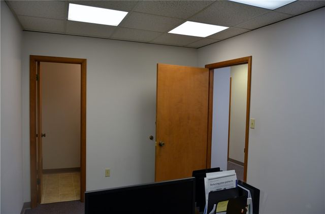 301 E 1st Ave, Tarentum, PA 15084