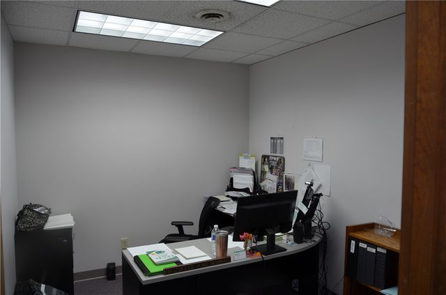 301 E 1st Ave, Tarentum, PA 15084