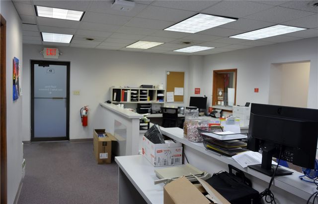 301 E 1st Ave, Tarentum, PA 15084