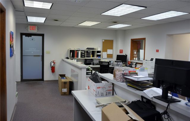 301 E 1st Ave, Tarentum, PA 15084