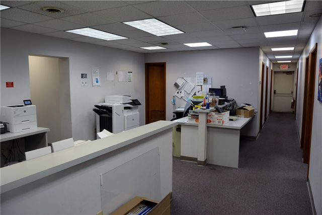 301 E 1st Ave, Tarentum, PA 15084